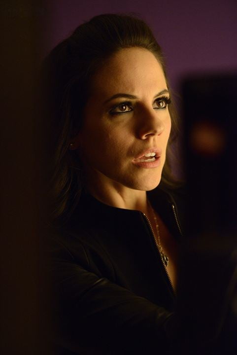 Lost Girl : Photo Anna Silk