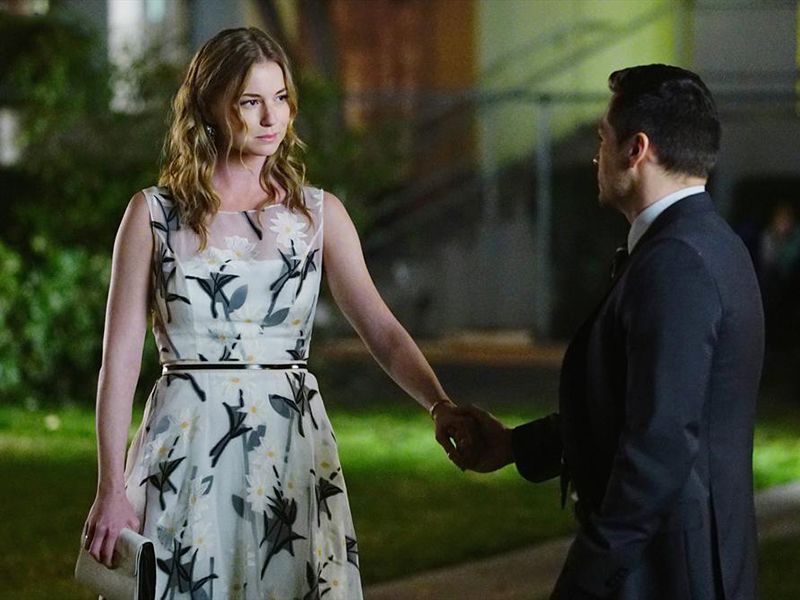Revenge : Photo Emily VanCamp