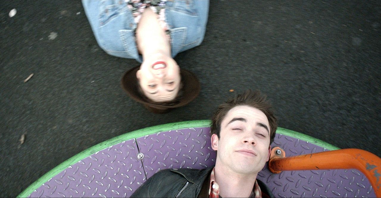 We Are the Freaks : Photo Jamie Blackley, Rosamund Hanson