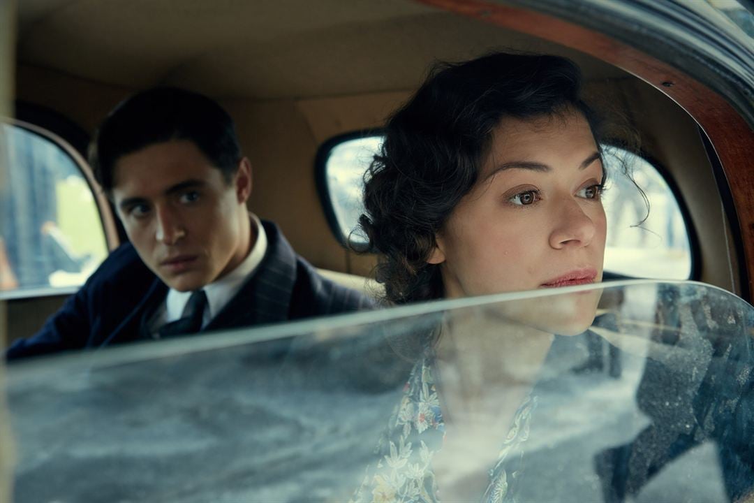 La femme au tableau : Photo Tatiana Maslany, Max Irons