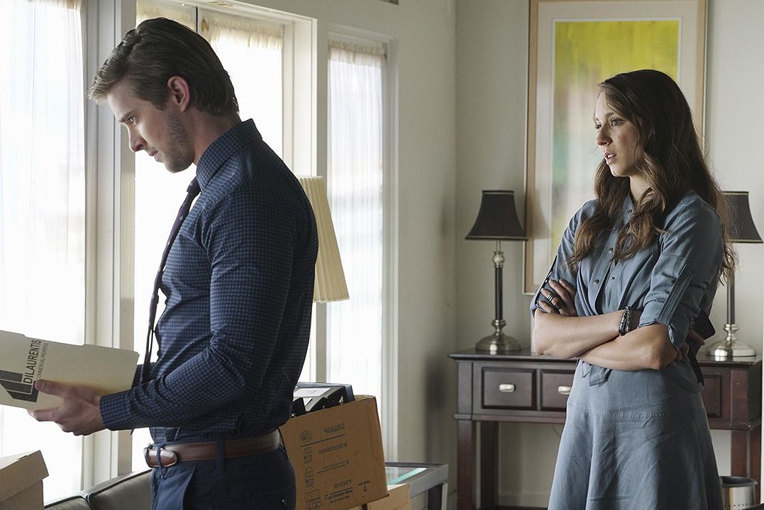 Pretty Little Liars : Photo Troian Bellisario, Drew Van Acker