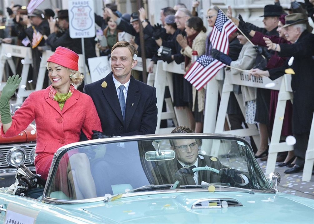 The Astronaut Wives Club : Photo Wilson Bethel, Yvonne Strahovski