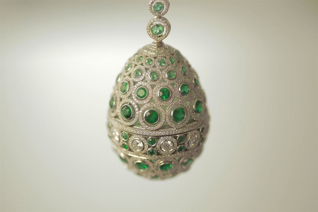 Fabergé: A Life of Its Own : Photo