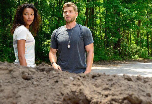 Under The Dome : Photo Mike Vogel, Kylie Bunbury