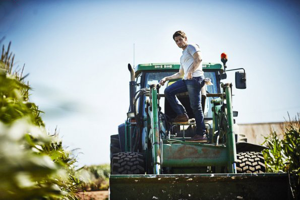 Childhood's End : les enfants d'Icare : Photo Mike Vogel