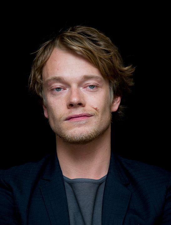 Photo promotionnelle Alfie Allen
