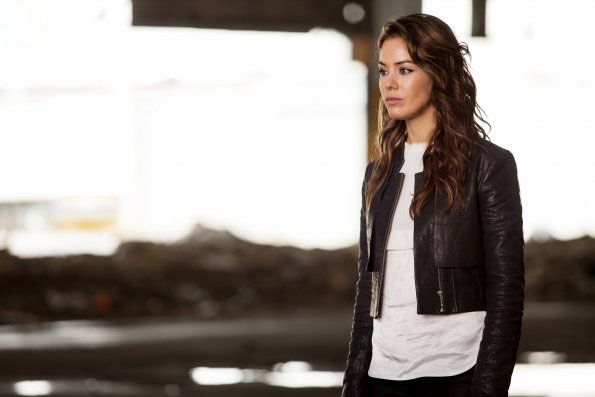 Dominion : Photo Roxanne McKee