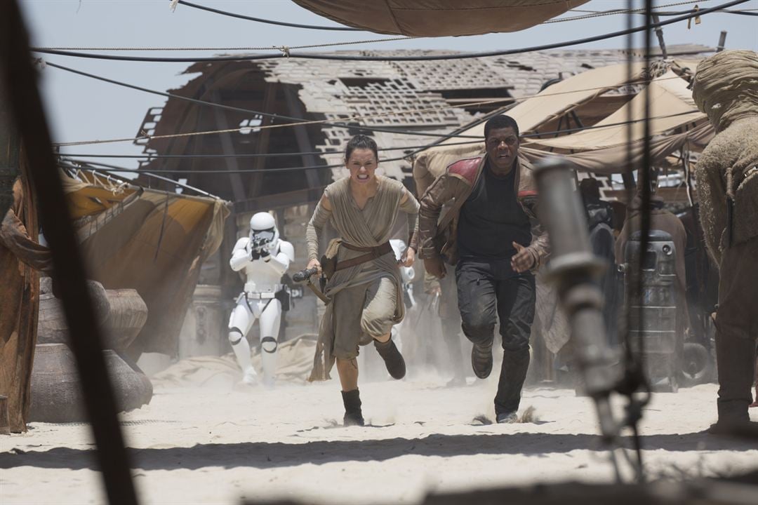 Star Wars - Le Réveil de la Force : Photo John Boyega, Daisy Ridley