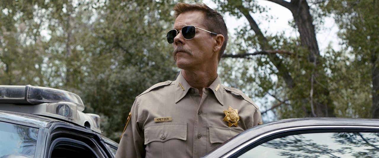 Cop Car : Photo Kevin Bacon