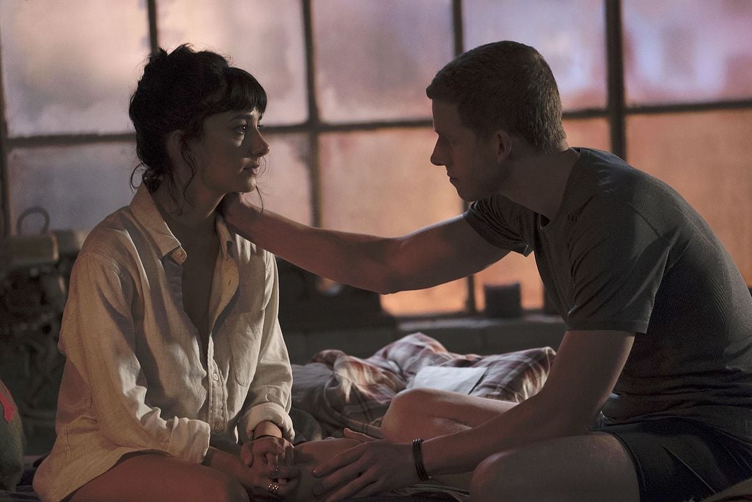Minority Report : Photo Sheila Vand, Stark Sands