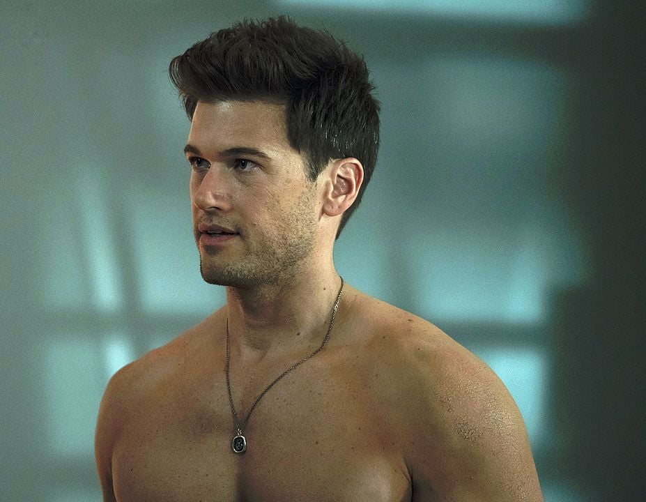 Minority Report : Photo Nick Zano