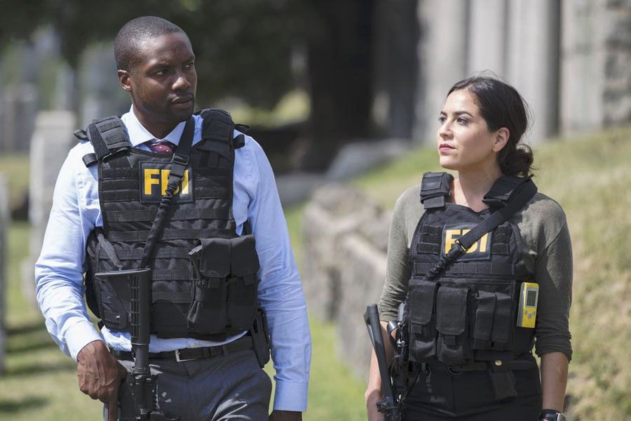 Blindspot : Photo Audrey Esparza, Rob Brown