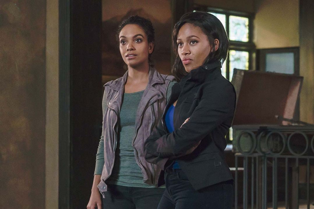 Sleepy Hollow : Photo Nicole Beharie, Lyndie Greenwood