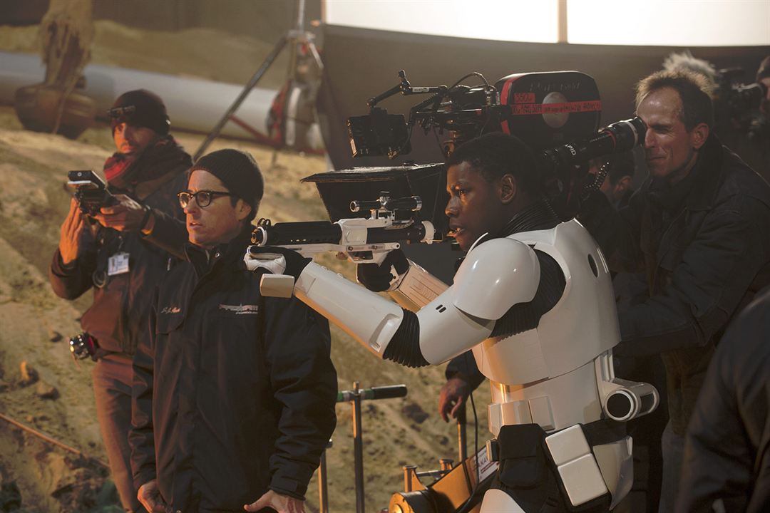 Star Wars - Le Réveil de la Force : Photo promotionnelle J.J. Abrams, John Boyega