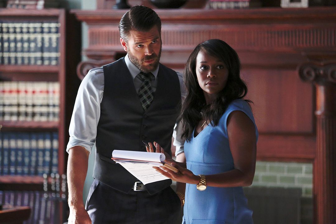 Murder : Photo Aja Naomi King, Charlie Weber
