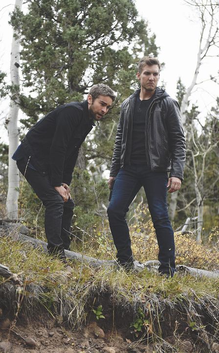 Blood and Oil : Photo Chace Crawford, Scott Michael Foster