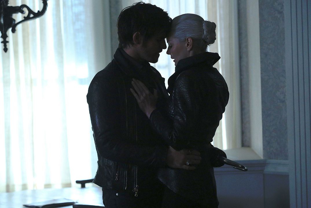 Once Upon a Time : Photo Colin O'Donoghue, Jennifer Morrison