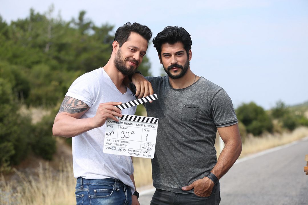 Mon frère : Photo Burak Özçivit, Murat Boz
