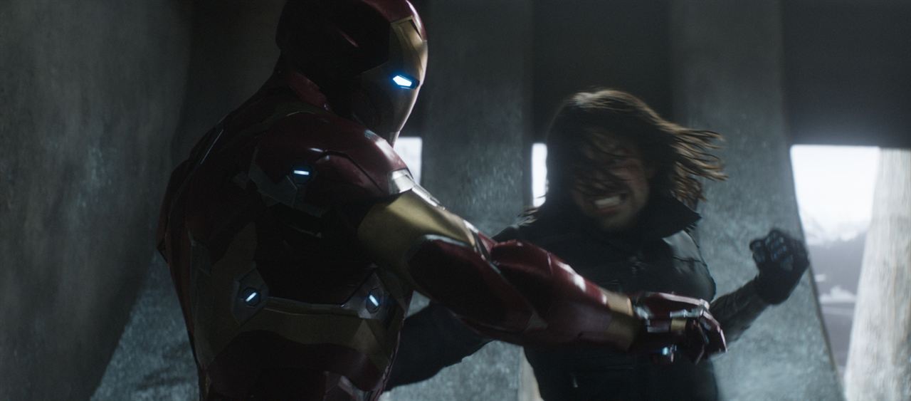 Captain America: Civil War : Photo Robert Downey Jr., Sebastian Stan