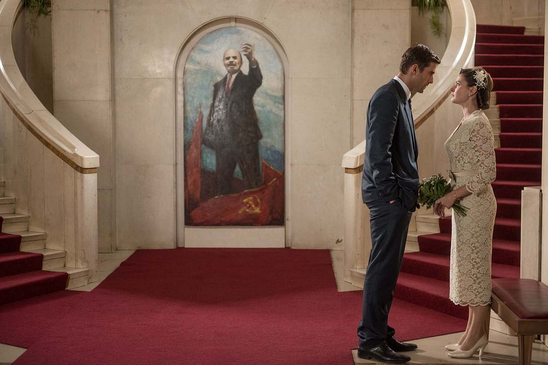 Despite the Falling Snow : Photo Oliver Jackson-Cohen