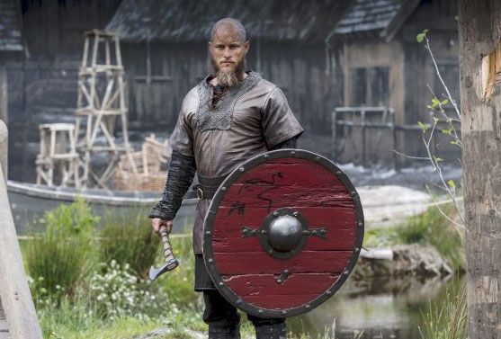Photo Travis Fimmel