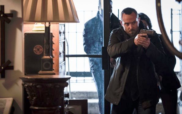 Blindspot : Photo Sullivan Stapleton