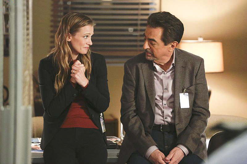 Esprits criminels : Photo Joe Mantegna, A.J. Cook