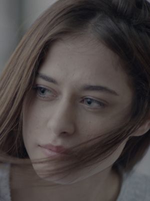 Affiche Büşra Apaydın