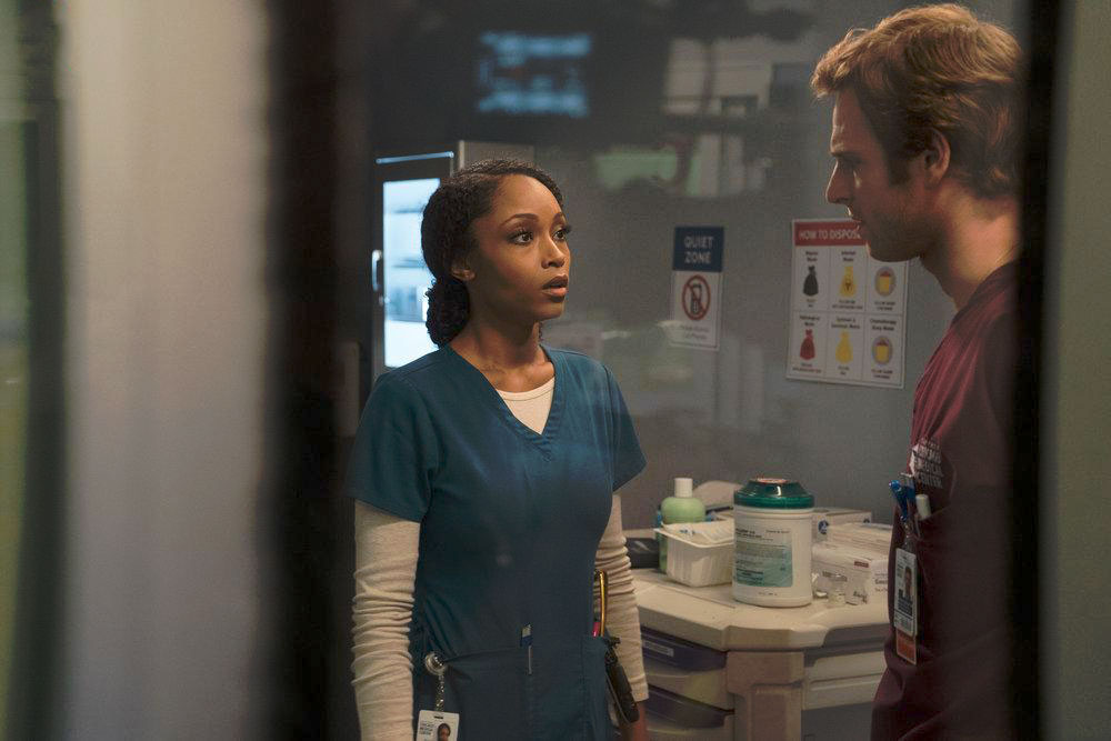 Chicago Med : Photo Yaya DaCosta, Nick Gehlfuss