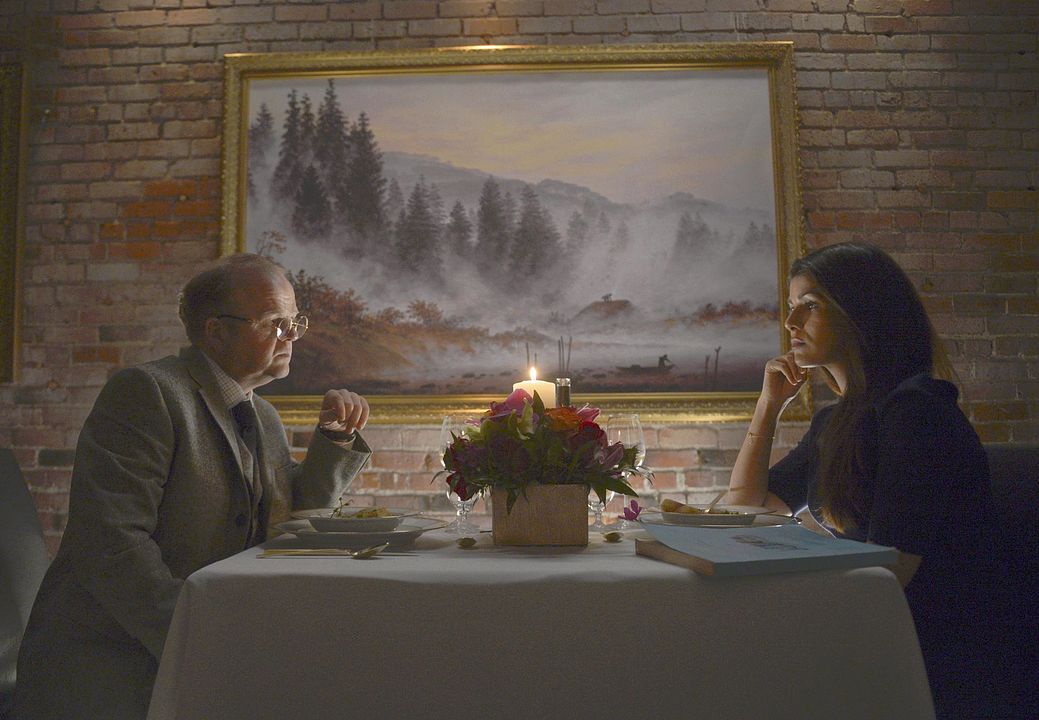 Wayward Pines : Photo Toby Jones, Nimrat Kaur