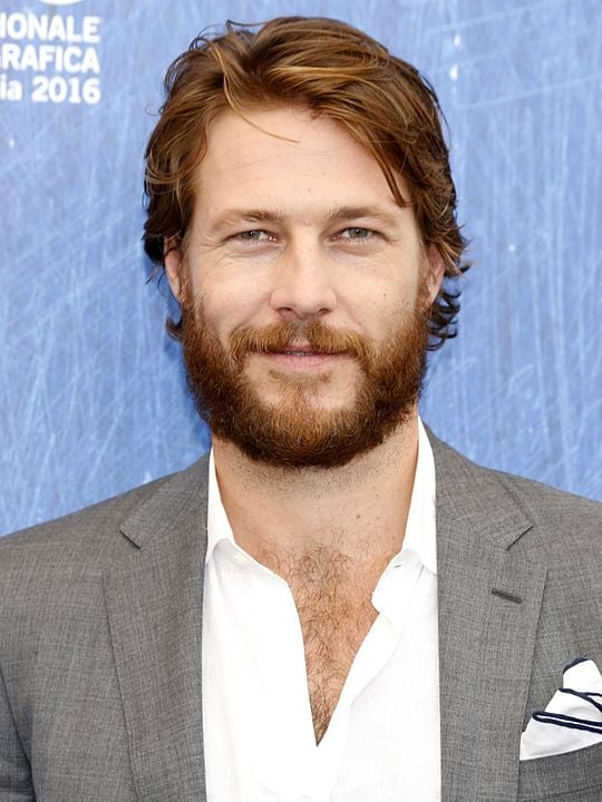 Affiche Luke Bracey