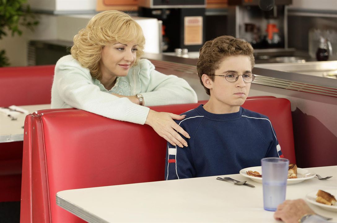 Les Goldberg : Photo Wendi McLendon-Covey, Sean Giambrone