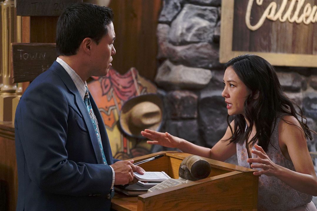 Bienvenue chez les Huang : Photo Randall Park, Constance Wu