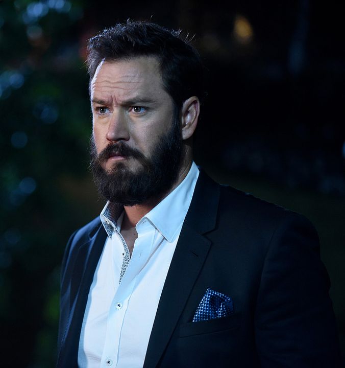 Pitch : Photo Mark-Paul Gosselaar