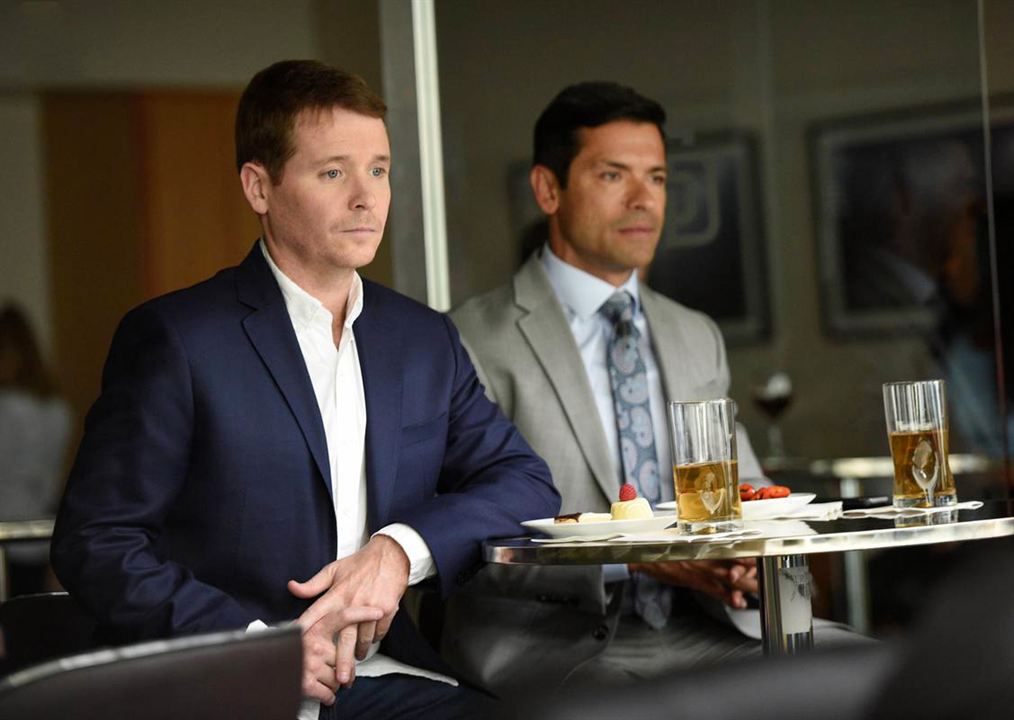 Pitch : Photo Mark Consuelos, Kevin Connolly