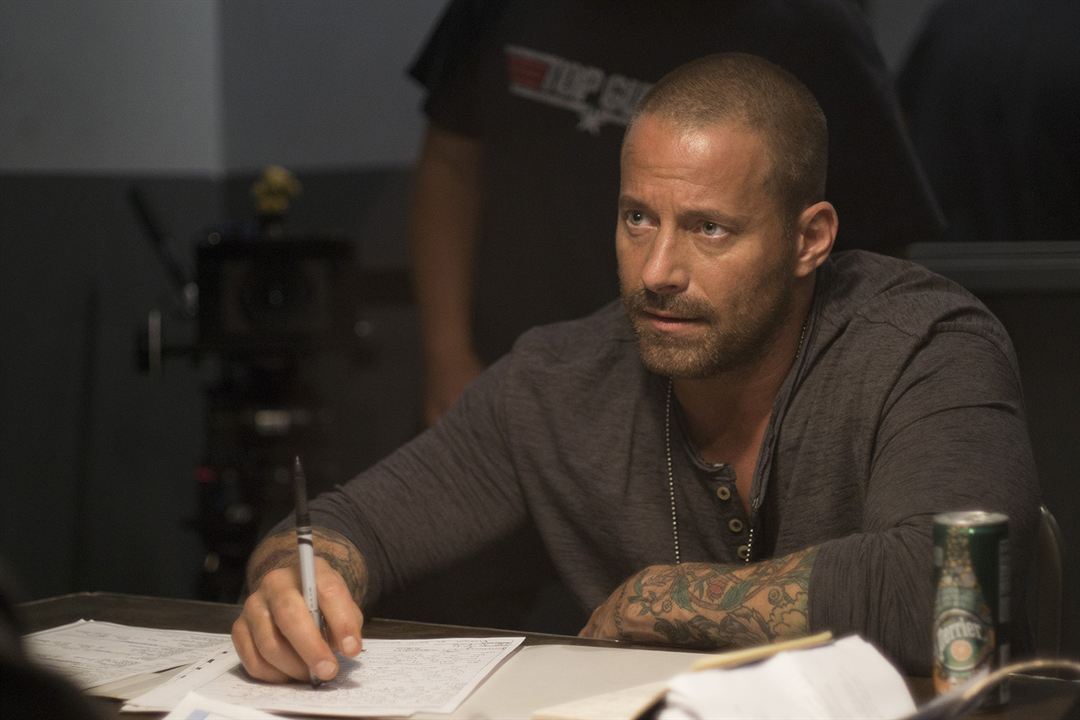 Weaponized : Photo Johnny Messner