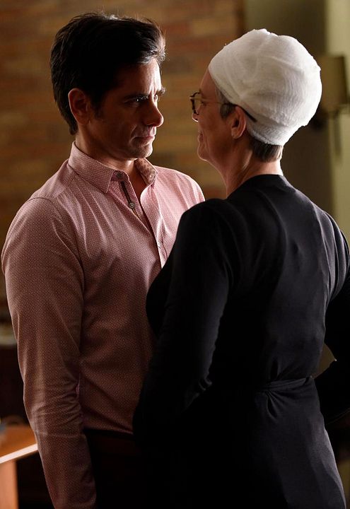 Scream Queens : Photo Jamie Lee Curtis, John Stamos