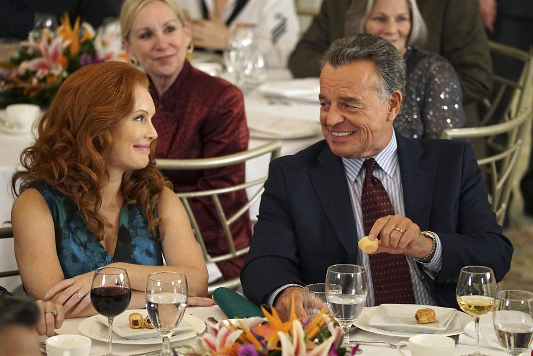 Bienvenue chez les Huang : Photo Ray Wise, Kimberly Crandall