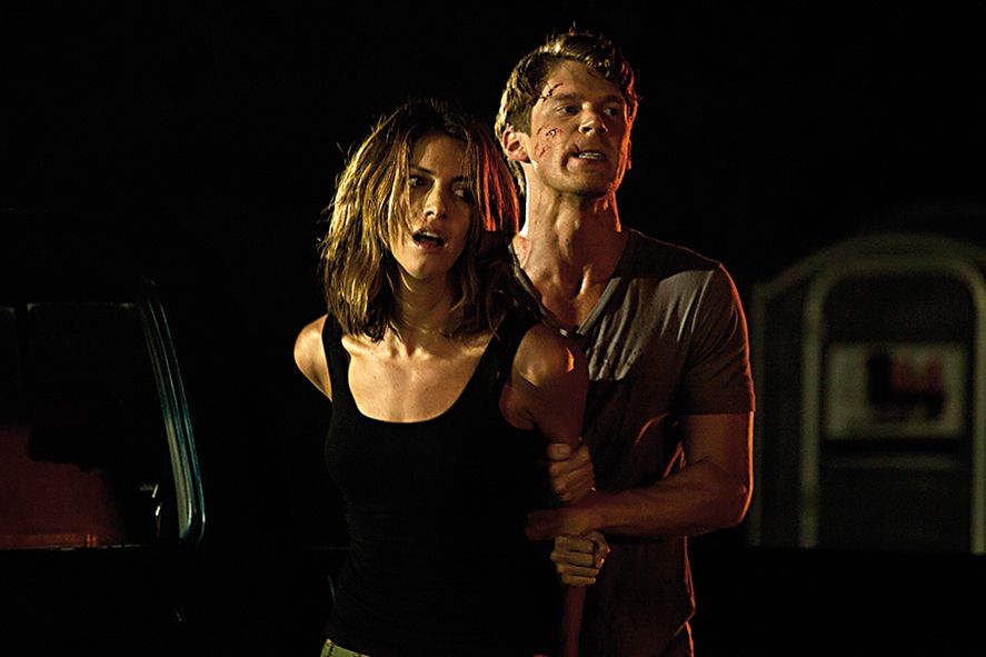 Photo Dawn Olivieri, Mitch Ryan (II)