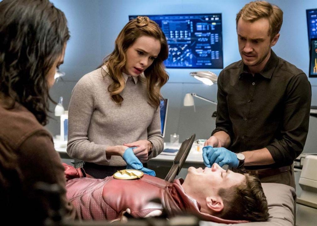 Flash (2014) : Photo Carlos Valdes, Danielle Panabaker, Tom Felton, Grant Gustin