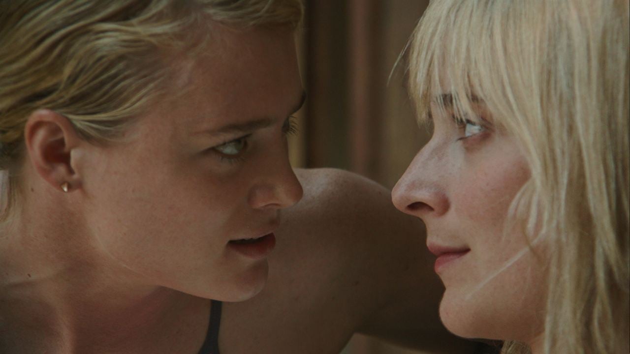 Always Shine : Photo Caitlin Fitzgerald, Mackenzie Davis