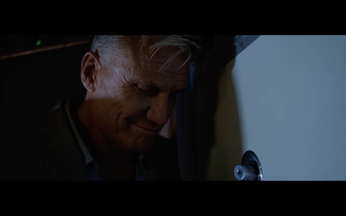 Altitude : Photo Dolph Lundgren