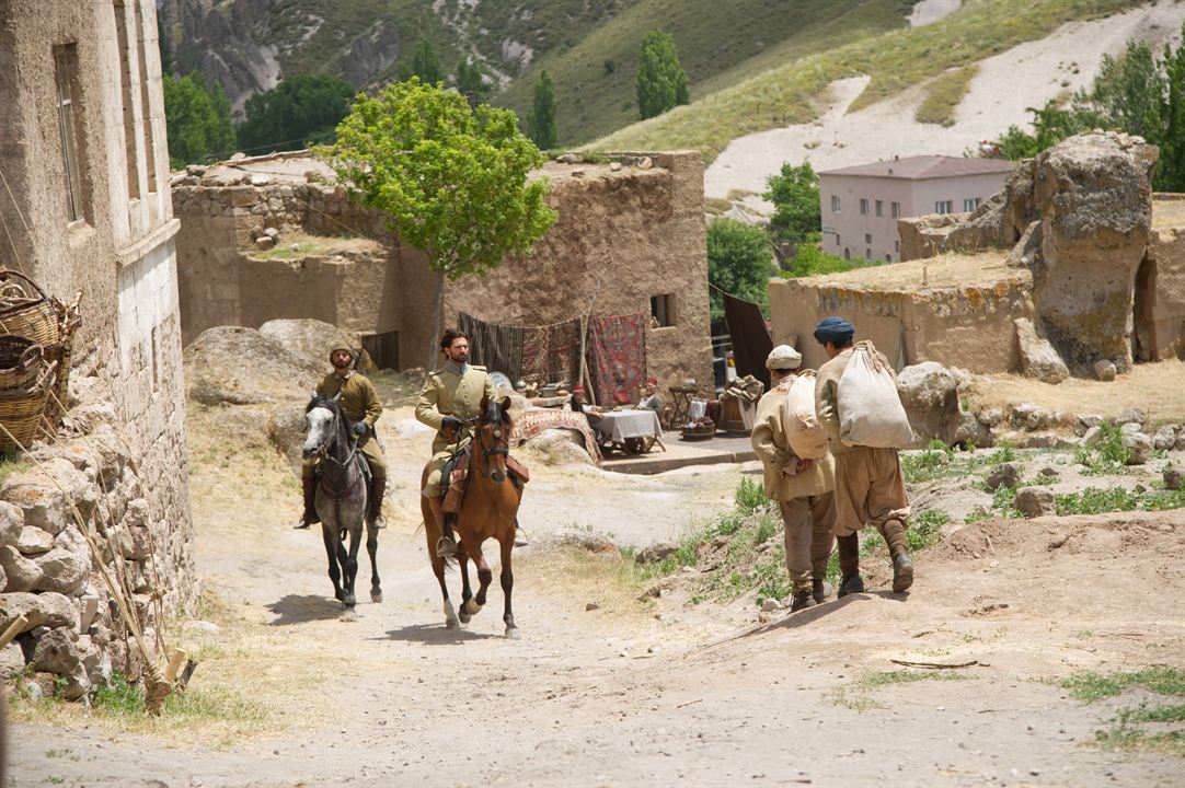 The Ottoman Lieutenant : Photo