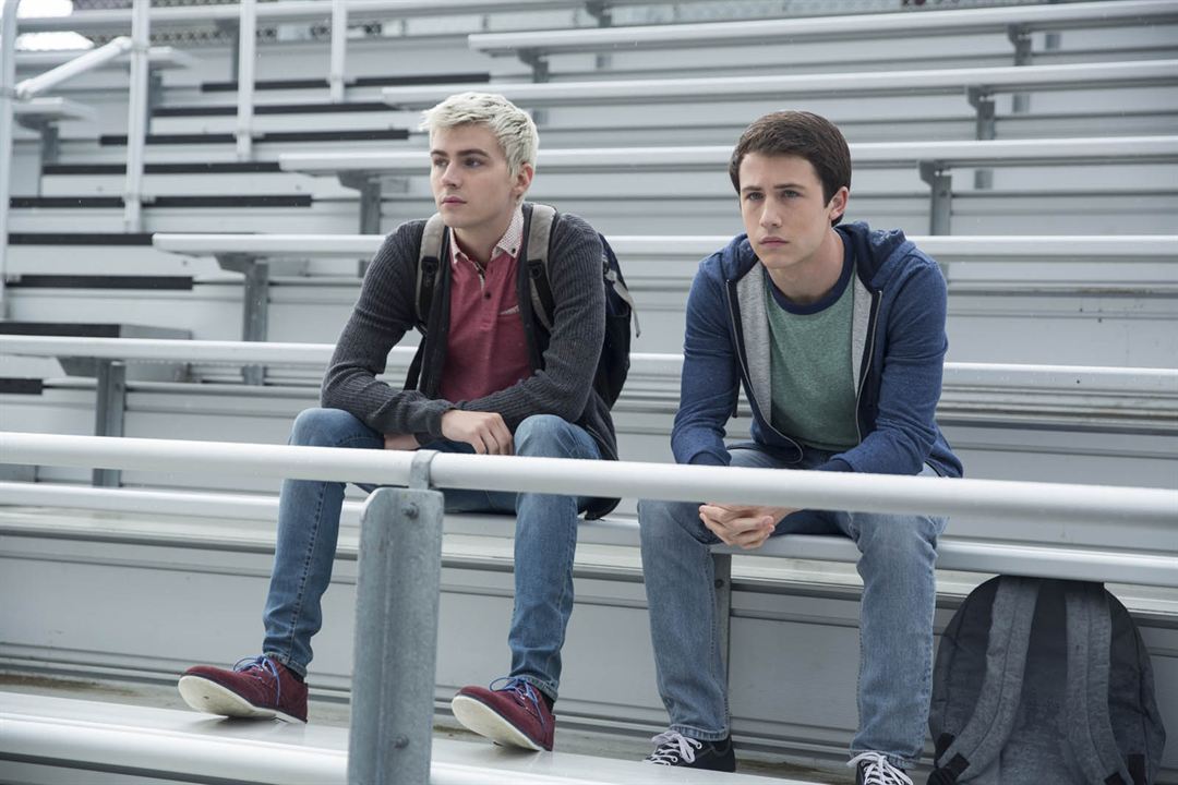 13 Reasons Why : Photo Dylan Minnette, Miles Heizer