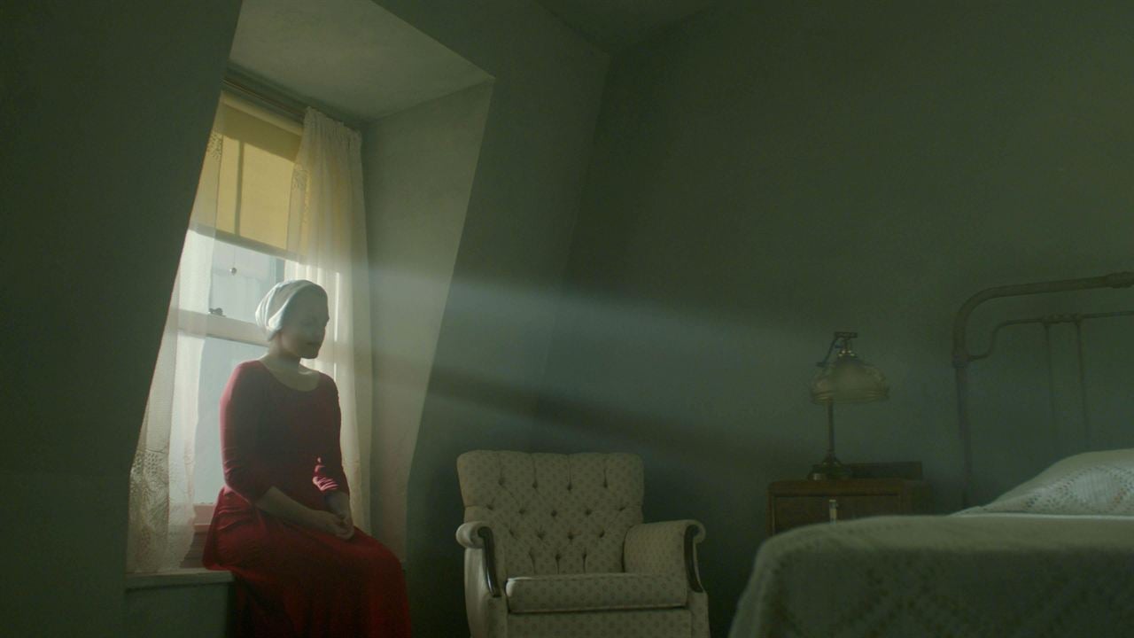 The Handmaid’s Tale : la servante écarlate : Photo Elisabeth Moss