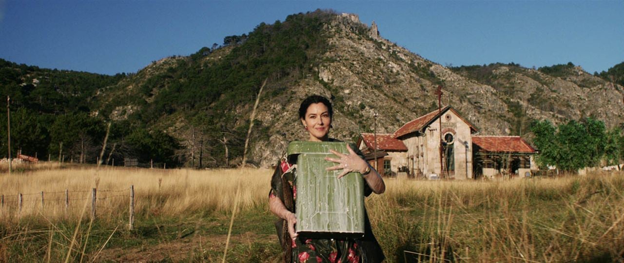 On the Milky Road : Photo Monica Bellucci