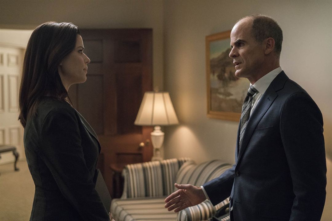 House of Cards : Photo Michael Kelly, Neve Campbell