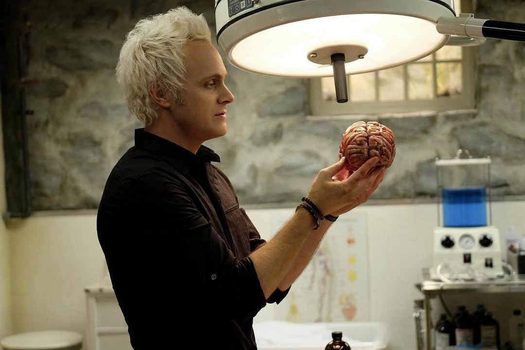 iZombie : Photo David Anders