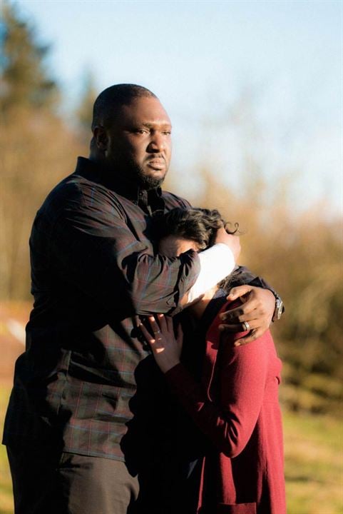 Zoo : Photo Athena Karkanis, Nonso Anozie