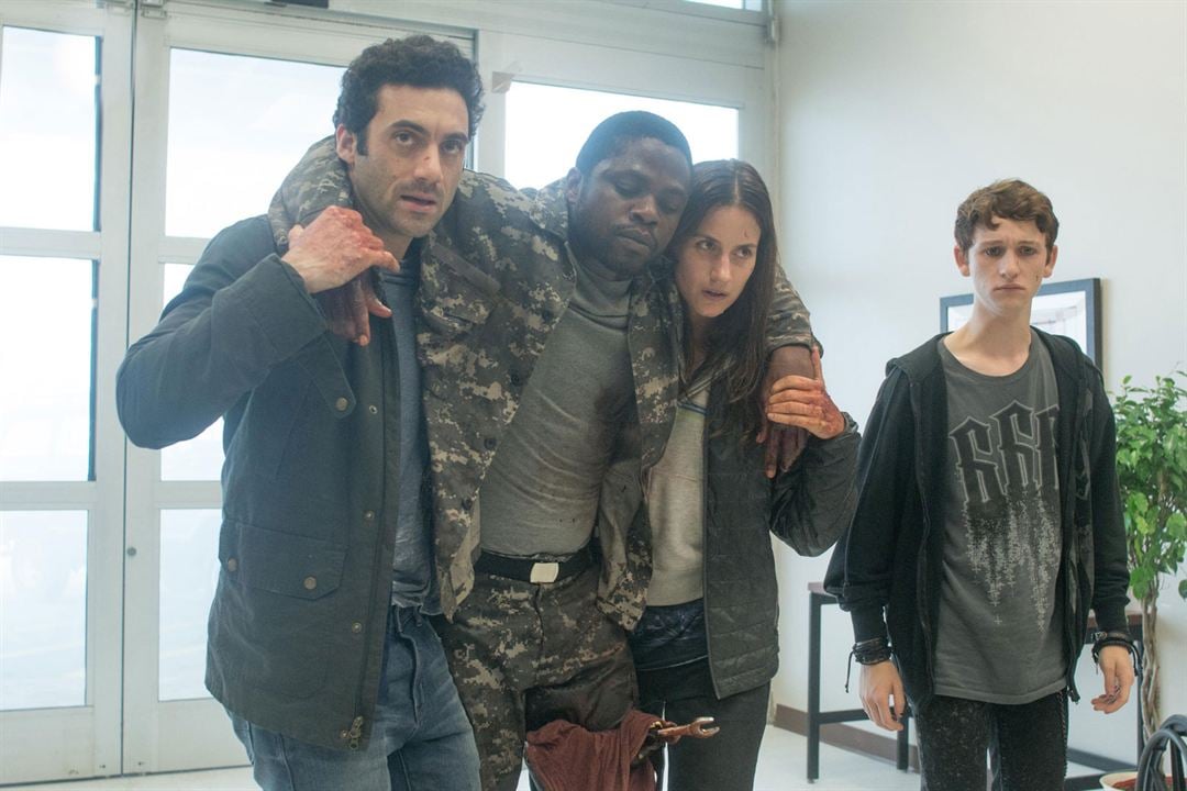 The Mist : Photo Russell Posner, Danica Curcic, Morgan Spector, Okezie Morro